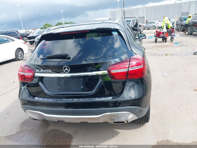 45298240 :رقم المزاد ، WDCTG4EB6KU016168 vin ، 2019 Mercedes-benz Gla 250 مزاد بيع