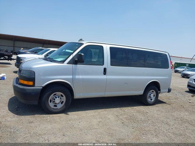 Chevrolet Express 2500 Ls 2018 1GAWGEFG9J1300373 Image 17