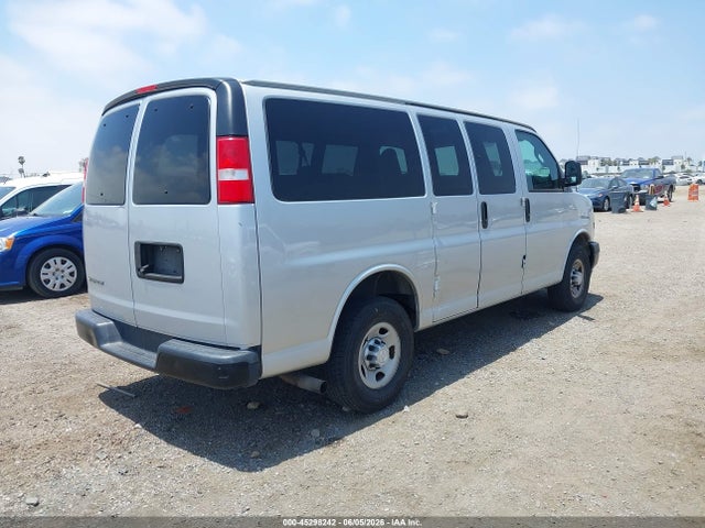 Chevrolet Express 2500 Ls 2018 1GAWGEFG9J1300373 Image 4