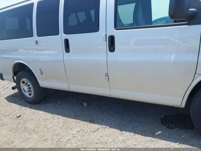 Chevrolet Express 2500 Ls 2018 1GAWGEFG9J1300373 Image 6