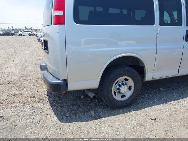 Chevrolet Express 2500 Ls 2018 1GAWGEFG9J1300373 Image 14
