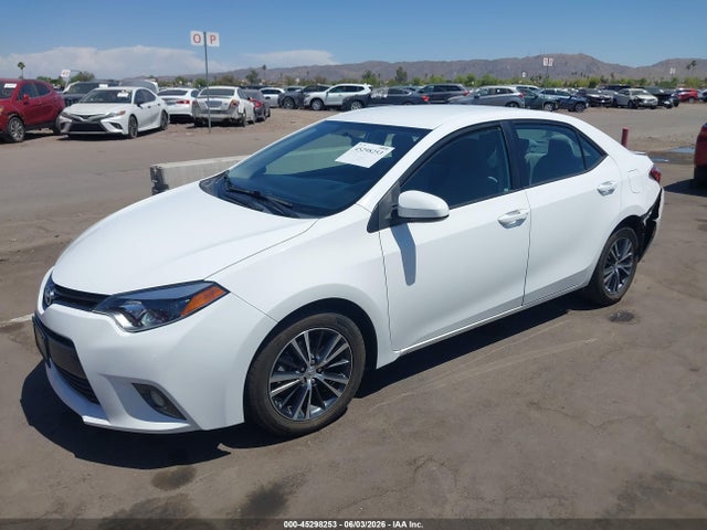 Toyota Corolla Le Plus 2016 5YFBURHE5GP400282 Image 2