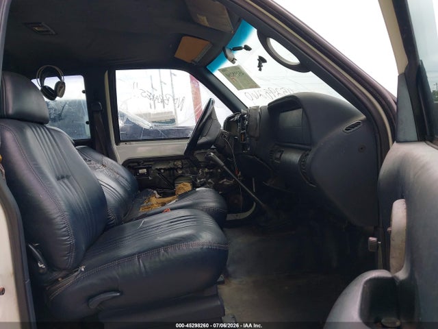Aukcja sprzedaży 1998 Chevrolet C1500 Fleetside, vin: 1GCEC19W4WE207237, numer aukcji: 45298260
