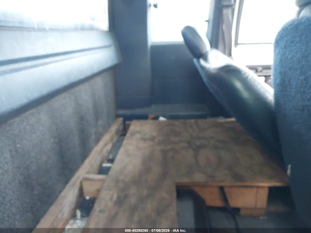 Aukcja sprzedaży 1998 Chevrolet C1500 Fleetside, vin: 1GCEC19W4WE207237, numer aukcji: 45298260
