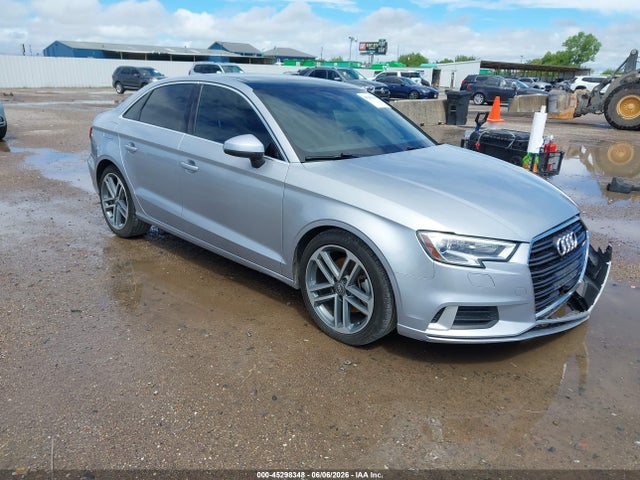 Продажа на аукционе авто 2019 Audi A3 40 Premium, vin: WAUAUGFF9K1011148, номер лота: 45298348