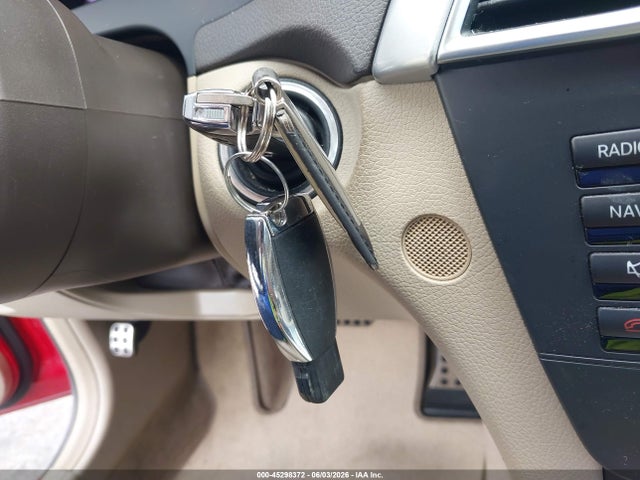 2013 Mercedes-benz C 250 მანქანა იყიდება აუქციონზე, vin: WDDGJ4HB2DG063371, აუქციონის ნომერი: 45298372