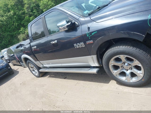 45298387 :رقم المزاد ، 1C6RR7NT2HS546122 vin ، 2017 Ram 1500 Laramie  4x4 5'7 Box مزاد بيع