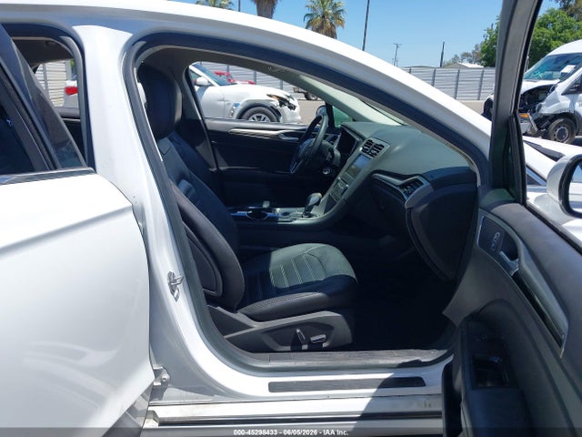 2014 Ford Fusion Hybrid Se მანქანა იყიდება აუქციონზე, vin: 3FA6P0LU5ER379823, აუქციონის ნომერი: 45298433
