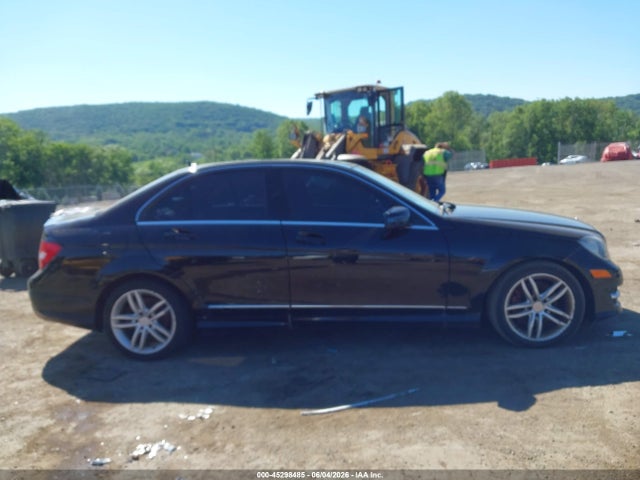 Продаж на аукціоні авто 2013 Mercedes-benz C 300 Sport 4matic, vin: WDDGF8AB8DG103780, номер лоту: 45298485