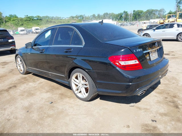 Продаж на аукціоні авто 2013 Mercedes-benz C 300 Sport 4matic, vin: WDDGF8AB8DG103780, номер лоту: 45298485