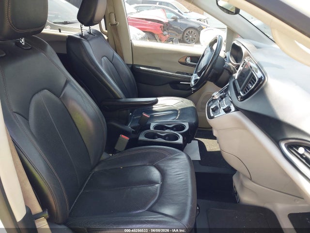 45298533 :رقم المزاد ، 2C4RC1BG8KR537433 vin ، 2019 Chrysler Pacifica Touring L مزاد بيع