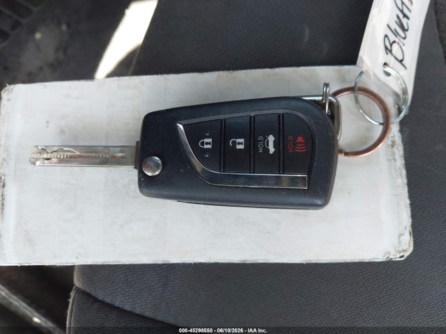 2021 Toyota Camry Le მანქანა იყიდება აუქციონზე, vin: 4T1C11AK4MU537805, აუქციონის ნომერი: 45298550