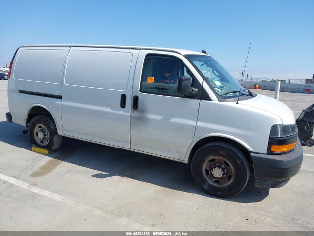 Продажа на аукционе авто 2020 Chevrolet Express Cargo Rwd 2500 Regular Wheelbase Wt, vin: 1GCWGAFG6L1274561, номер лота: 45298556