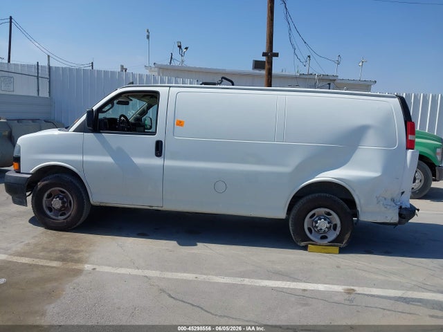 Продажа на аукционе авто 2020 Chevrolet Express Cargo Rwd 2500 Regular Wheelbase Wt, vin: 1GCWGAFG6L1274561, номер лота: 45298556