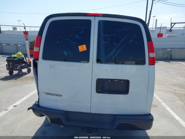 Продажа на аукционе авто 2020 Chevrolet Express Cargo Rwd 2500 Regular Wheelbase Wt, vin: 1GCWGAFG6L1274561, номер лота: 45298556