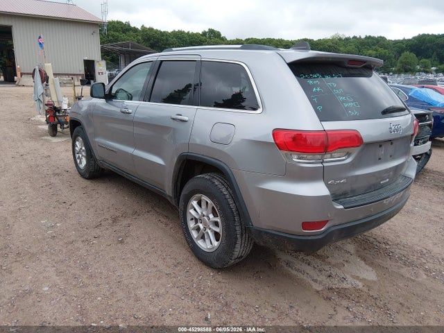 2018 Jeep Grand Cherokee Laredo E 4x4 მანქანა იყიდება აუქციონზე, vin: 1C4RJFAG8JC373600, აუქციონის ნომერი: 45298588