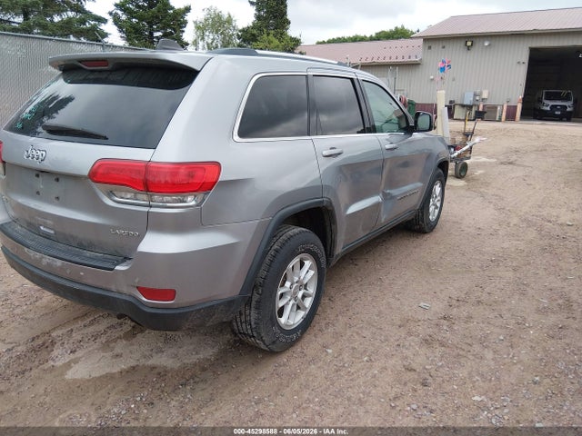 2018 Jeep Grand Cherokee Laredo E 4x4 მანქანა იყიდება აუქციონზე, vin: 1C4RJFAG8JC373600, აუქციონის ნომერი: 45298588
