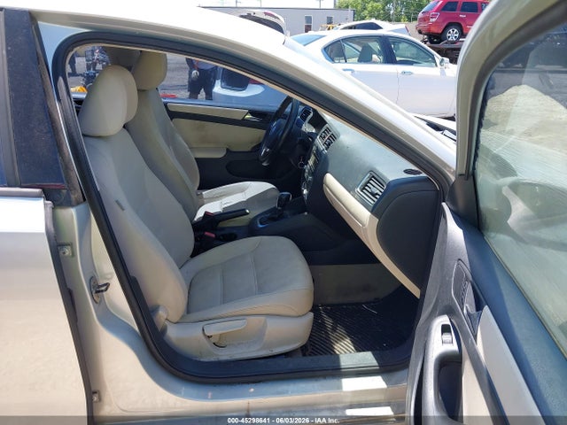 Продажа на аукционе авто 2011 Volkswagen Jetta 2.5l Se, vin: 3VWDZ7AJ7BM051886, номер лота: 45298641