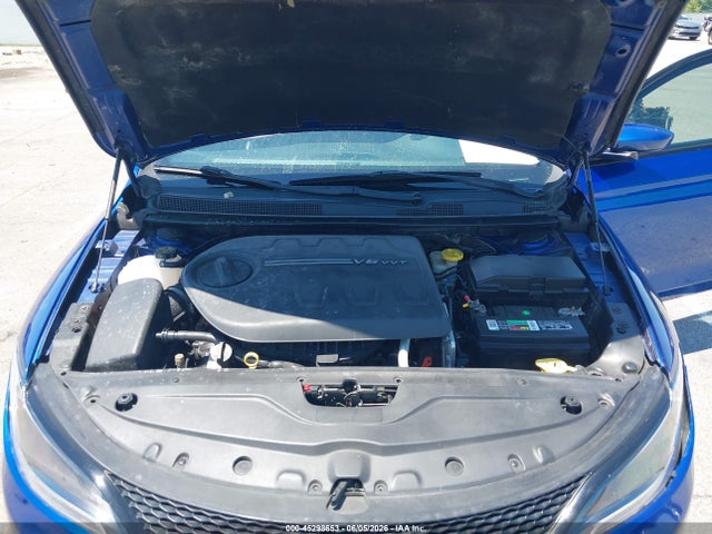Продажа на аукционе авто 2015 Chrysler 200 S, vin: 1C3CCCBG3FN705990, номер лота: 45298653