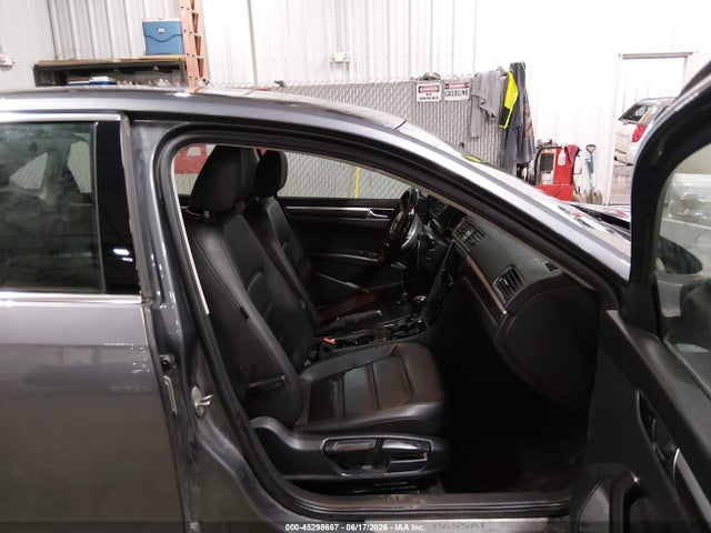 Продажа на аукционе авто 2018 Volkswagen Passat 2.0t Se, vin: 1VWBA7A31JC014431, номер лота: 45298667