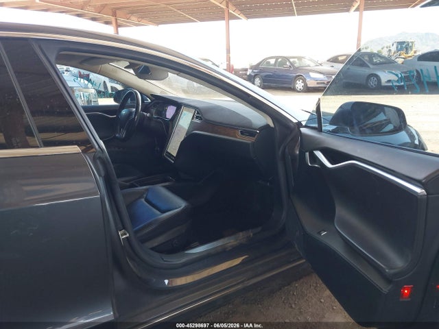 Tesla Model S 90d/p100d/p85d/p90d 2016 5YJSA1E40GF144215 Image 5
