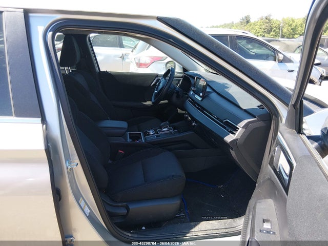 2025 Mitsubishi Outlander Phev Es S-awc მანქანა იყიდება აუქციონზე, vin: JA4T5UA95SZ001463, აუქციონის ნომერი: 45298704