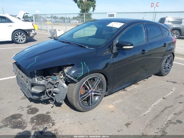 Ford FOCUS ST 2018 1FADP3L97JL205054 Image 2