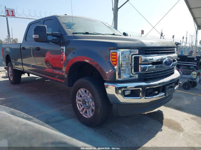 Ford F-350 Xlt 2018 1FT8W3BT4JEC91875 Image 1