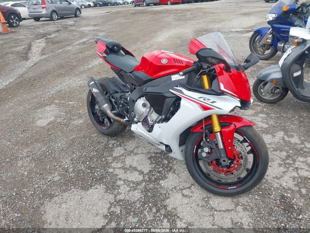 Yamaha Yzfr1 C 2015 JYARN39Y2FA000194 Image 1
