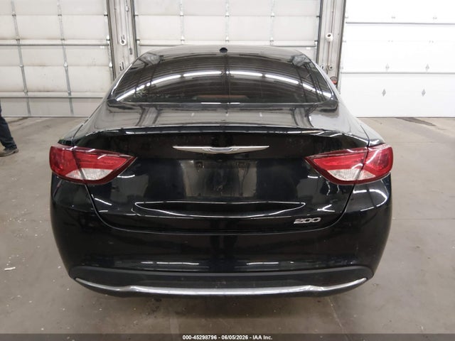 Продажа на аукционе авто 2015 Chrysler 200 Limited, vin: 1C3CCCAB8FN723858, номер лота: 45298796