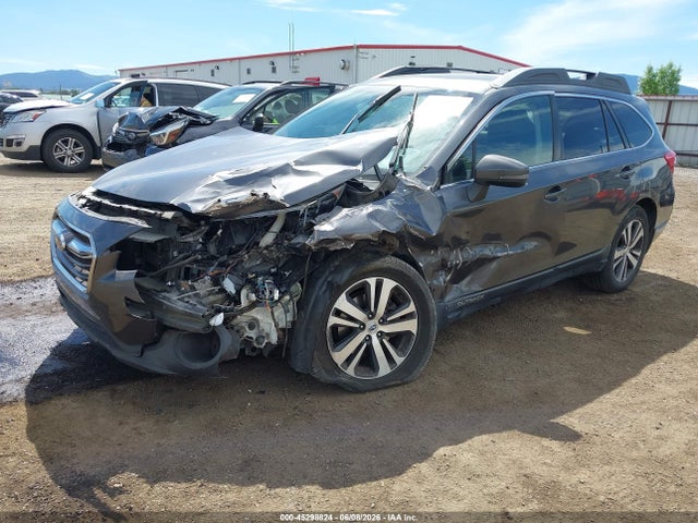 Subaru Outback 2.5i Limited 2018 4S4BSANC6J3237888 Image 2