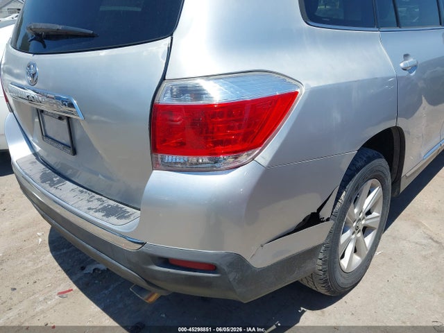 45298851 :رقم المزاد ، 5TDZA3EH8CS022883 vin ، 2012 Toyota Highlander مزاد بيع