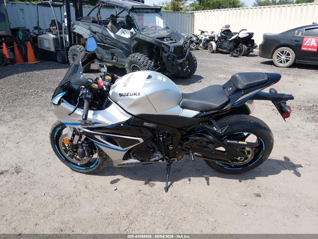 Suzuki GSX-R1000 2025 JS1DM11BXS7100364 Image 13