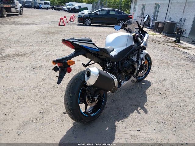 Suzuki GSX-R1000 2025 JS1DM11BXS7100364 Image 4