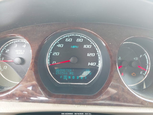 45298900 :رقم المزاد ، 1G4HC5EM6AU129059 vin ، 2010 Buick Lucerne Cxl مزاد بيع