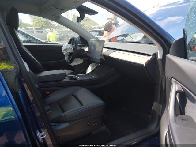 Продажа на аукционе авто 2021 Tesla Model Y Long Range Dual Motor All-wheel Drive, vin: 5YJYGAEE8MF278919, номер лота: 45298912