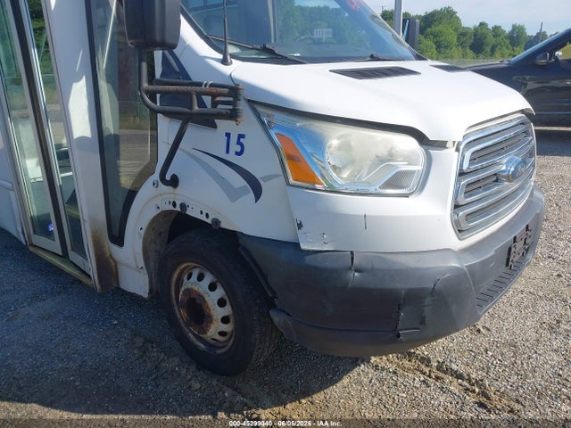 Продаж на аукціоні авто 2015 Ford Transit-350 Cutaway, vin: 1FDES6PMXFKA92559, номер лоту: 45299040