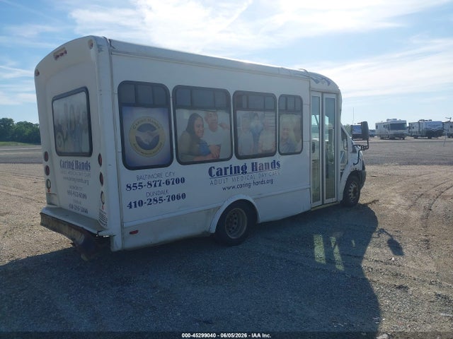 Продаж на аукціоні авто 2015 Ford Transit-350 Cutaway, vin: 1FDES6PMXFKA92559, номер лоту: 45299040