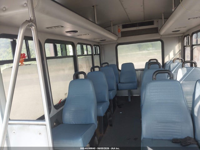 Продаж на аукціоні авто 2015 Ford Transit-350 Cutaway, vin: 1FDES6PMXFKA92559, номер лоту: 45299040