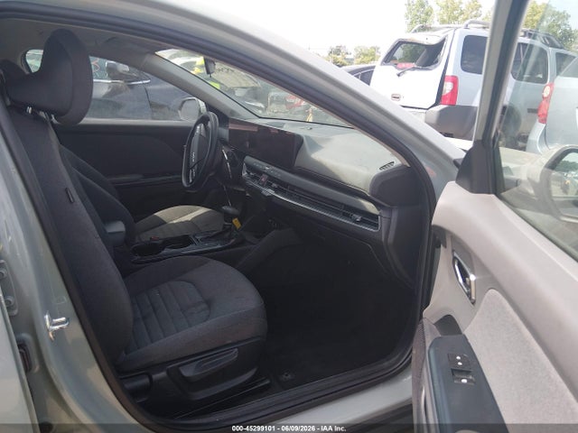 Auction sale of the 2025 Kia K4 Ex, vin: 3KPFU4DE4SE173395, lot number: 45299101