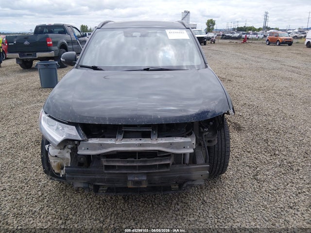 2020 Mitsubishi Outlander Le 2.4 S-awc მანქანა იყიდება აუქციონზე, vin: JA4AZ3A35LZ035163, აუქციონის ნომერი: 45299103