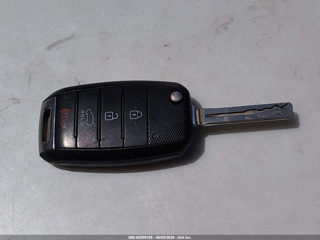 Продаж на аукціоні авто 2015 Kia Soul, vin: KNDJN2A26F7813750, номер лоту: 45299109