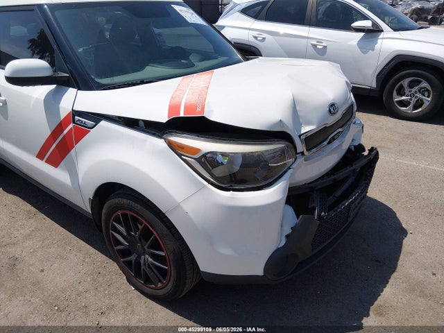 Продаж на аукціоні авто 2015 Kia Soul, vin: KNDJN2A26F7813750, номер лоту: 45299109