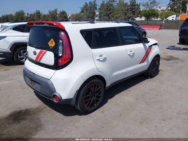 Продаж на аукціоні авто 2015 Kia Soul, vin: KNDJN2A26F7813750, номер лоту: 45299109