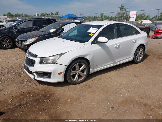 45299147 :رقم المزاد ، 1G1PE5SB2F7123111 vin ، 2015 Chevrolet Cruze 2lt Auto مزاد بيع