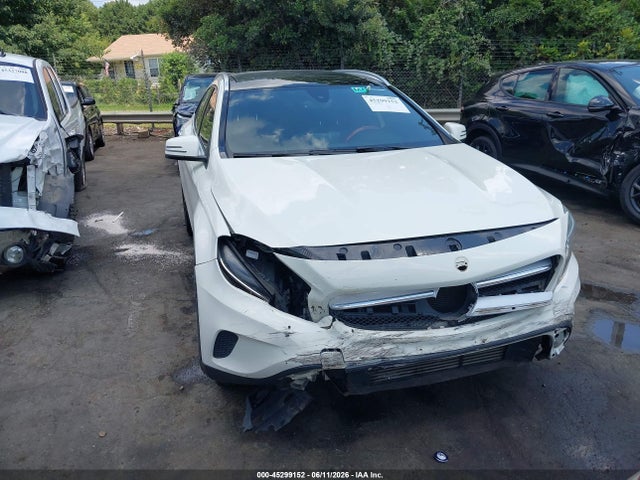 45299152 :رقم المزاد ، WDCTG4GB8GJ252195 vin ، 2016 Mercedes-benz Gla 250 4matic مزاد بيع