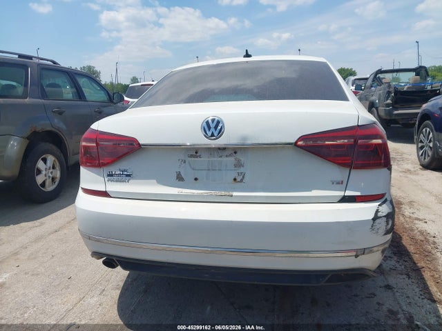 2017 Volkswagen Passat 1.8t R-line მანქანა იყიდება აუქციონზე, vin: 1VWDT7A37HC009523, აუქციონის ნომერი: 45299162