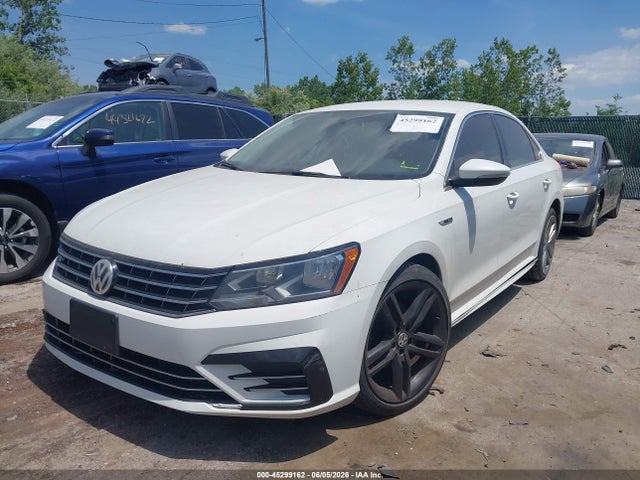 2017 Volkswagen Passat 1.8t R-line მანქანა იყიდება აუქციონზე, vin: 1VWDT7A37HC009523, აუქციონის ნომერი: 45299162