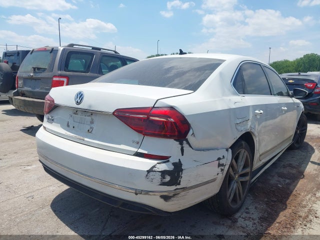2017 Volkswagen Passat 1.8t R-line მანქანა იყიდება აუქციონზე, vin: 1VWDT7A37HC009523, აუქციონის ნომერი: 45299162