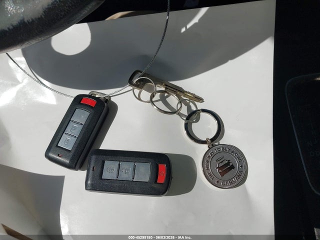 Продажа на аукционе авто 2014 Mitsubishi Outlander Se, vin: JA4AZ3A39EZ008342, номер лота: 45299180
